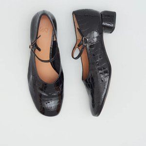 NEW Loq Ema Black Patent Croc, size 38